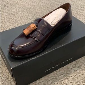 New Men’s burgandy loafer - 9Wide